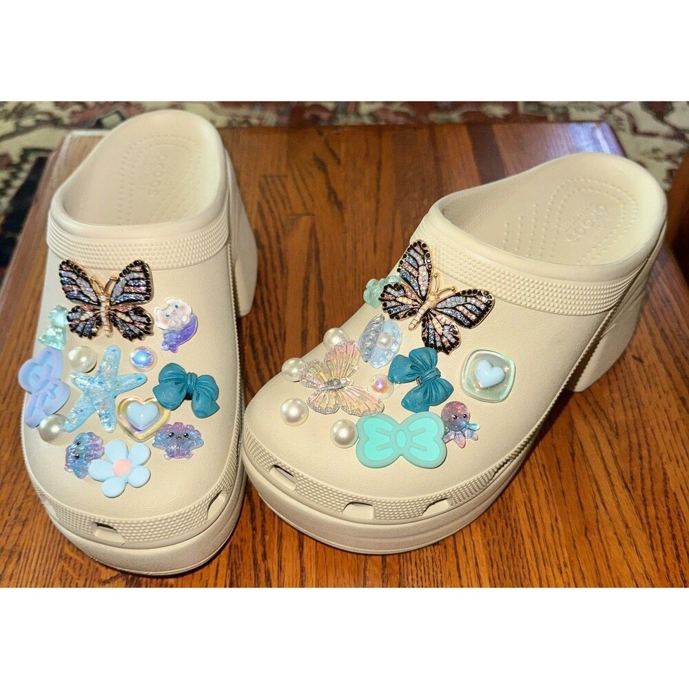Crocs Siren embellished jibbitz Platform Clog In Bone/Blue W9